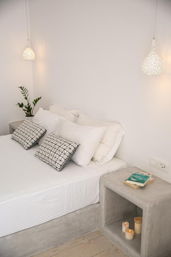 Sensia Luxury Studio With Hot Tub Oia  Extérieur photo
